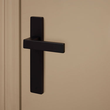 Imperio Türgriff schwarz mit rechteckiger Abdeckung