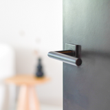 Mantua deurklink zwart met vierkant rozet Lavuzo