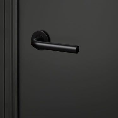 Oristano Türgriff schwarz mit runder Rosette